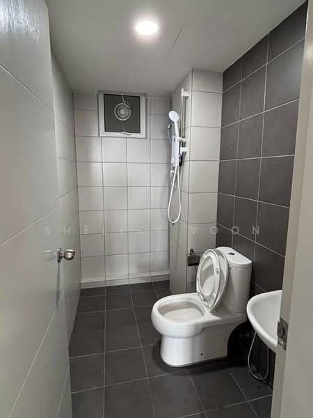 Condominium for Sale at Fairview Residence - Shelley Voon - Bathroom - PropertyGuru.com.my