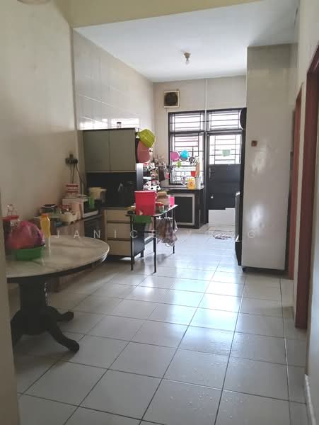 1-storey Terraced House for Sale in Bandar Putra (Kulai) - Janice Yong - Kitchen - PropertyGuru.com.my