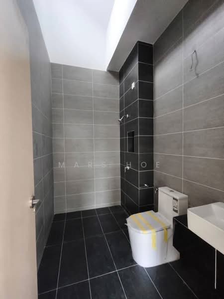 2-storey Terraced House for Rent in Bandar Dato Onn (Tebrau) - Mars Hoe - Bathroom - PropertyGuru.com.my