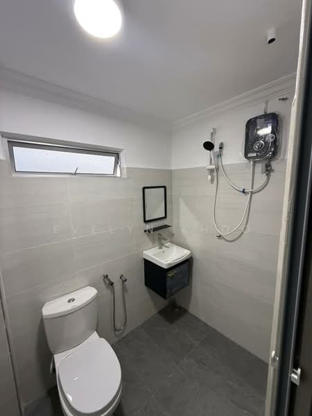 2-storey Terraced House for Sale in Rawang Perdana 2 (Rawang) - Evelyn Khoo - Bathroom - PropertyGuru.com.my