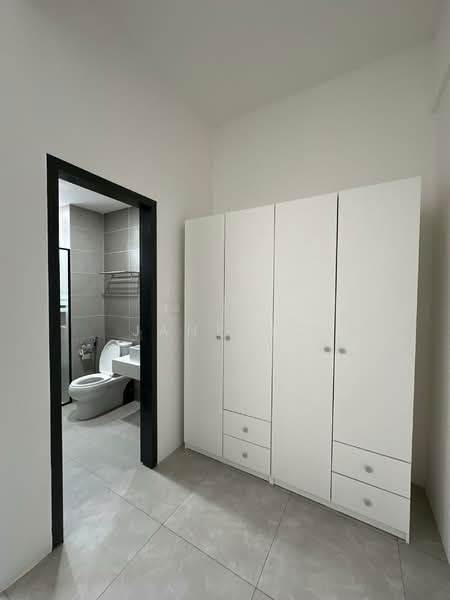 Servis Apartment untuk Disewa di Aston Acacia - Jane Ng - Bathroom - PropertyGuru.com.my
