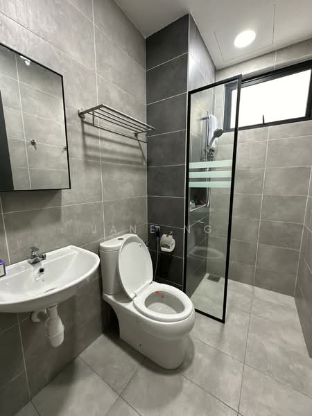 Servis Apartment untuk Disewa di Aston Acacia - Jane Ng - Bathroom - PropertyGuru.com.my