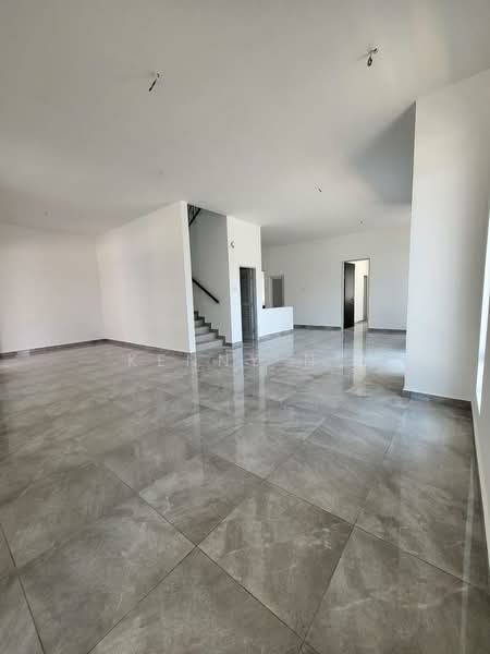 MEDAN PASIR SAUJANA untuk Untuk Dijual - RM 928,000, Apr 2026 - Living Room - PropertyGuru.com.my