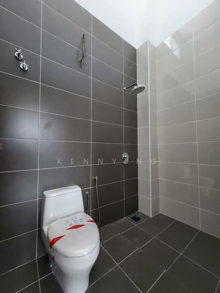 MEDAN PASIR SAUJANA untuk Untuk Dijual - RM 928,000, Apr 2026 - Bathroom - PropertyGuru.com.my