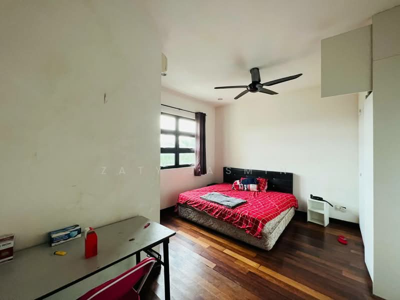 Semi-Detached House for Sale in Taman Melawati (Ulu Kelang) - Zaty Jasmin - Bedroom - PropertyGuru.com.my