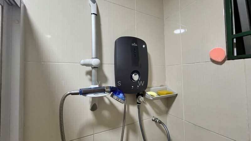 Servis Apartment untuk Disewa di OUG Parklane - Travis Wong - Bathroom - PropertyGuru.com.my