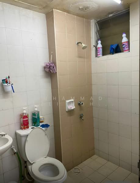 Condominium for Sale at Cyberia Smart Homes - Muhammad Nazli Mohd Amin - Bathroom - PropertyGuru.com.my