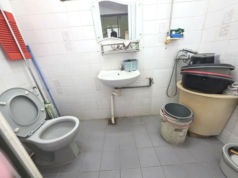 Bungalow for Sale in Taman Cheras (Cheras) - Ken Lew - Bathroom - PropertyGuru.com.my