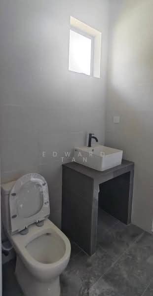 Rumah Banglo untuk Dijual di Kota Masai (Pasir Gudang) - Edward Tan - Bathroom - PropertyGuru.com.my