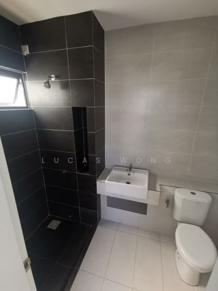 2-storey Terraced House for Sale in Bandar Puncak Alam (Puncak Alam) - Lucas Wong - Bathroom - PropertyGuru.com.my