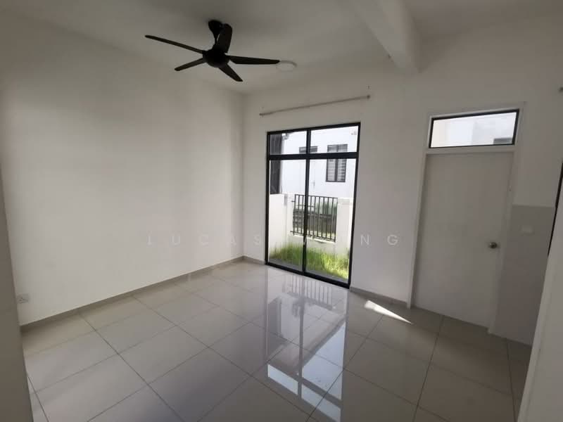 2-storey Terraced House for Sale in Bandar Puncak Alam (Puncak Alam) - Lucas Wong - Living Room - PropertyGuru.com.my