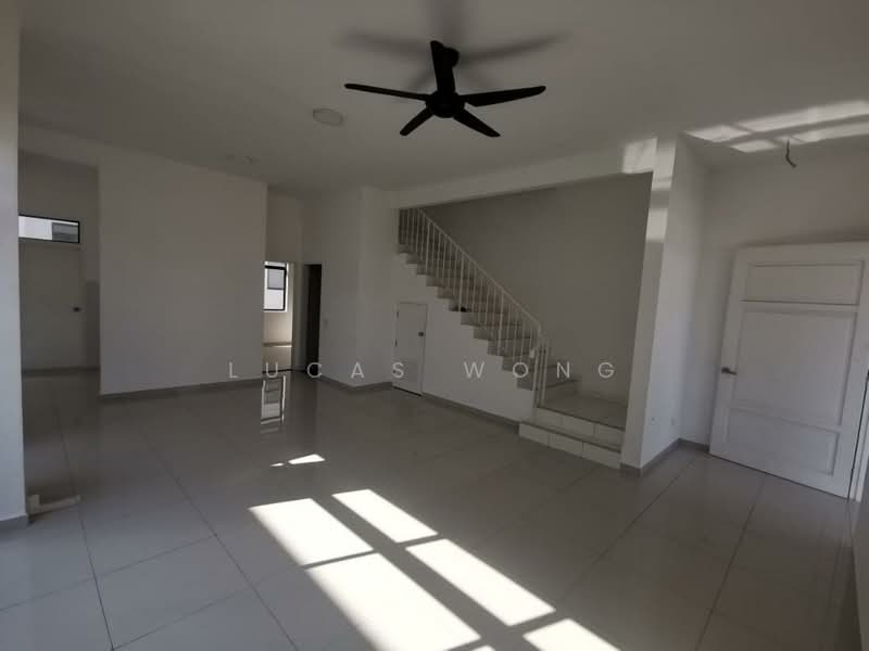 2-storey Terraced House for Sale in Bandar Puncak Alam (Puncak Alam) - Lucas Wong - Living Room - PropertyGuru.com.my