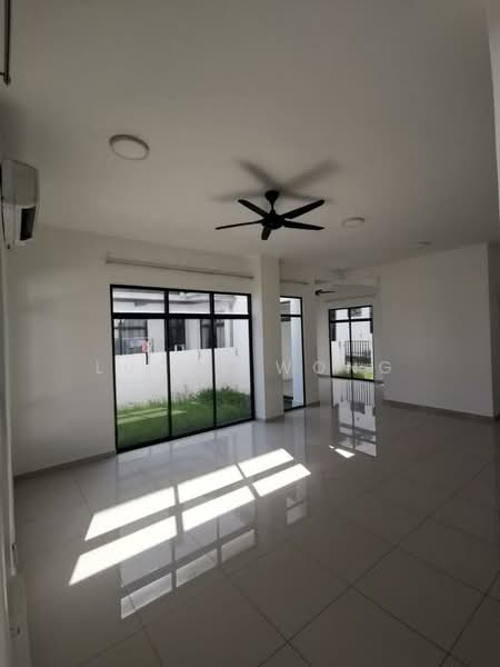 2-storey Terraced House for Sale in Bandar Puncak Alam (Puncak Alam) - Lucas Wong - Living Room - PropertyGuru.com.my