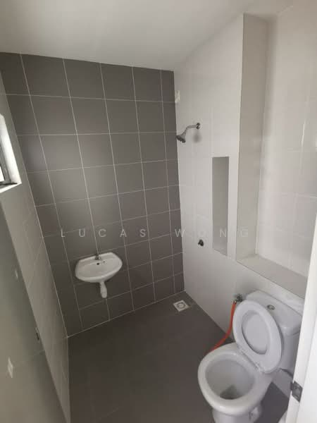 2-storey Terraced House for Sale in Bandar Puncak Alam (Puncak Alam) - Lucas Wong - Bathroom - PropertyGuru.com.my
