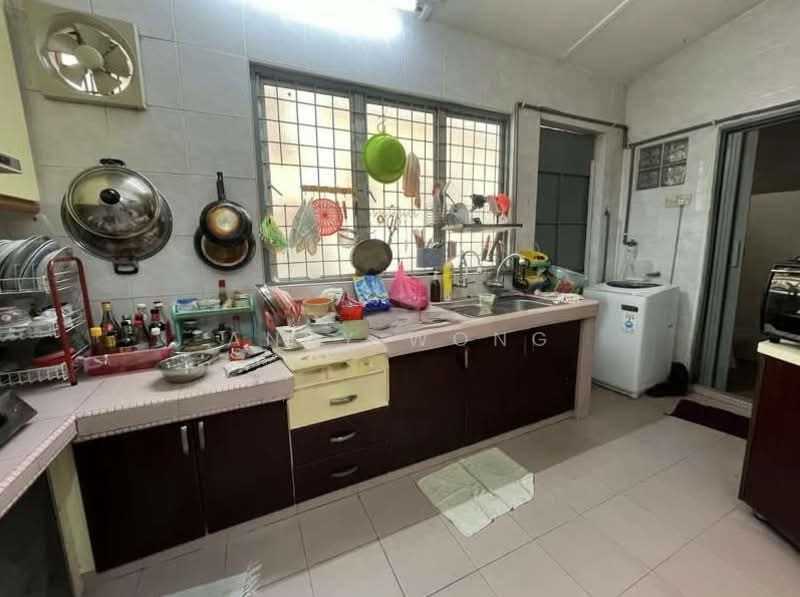 3-storey Terraced House for Sale in Taman Muda (Ampang) - Andy Wong - Kitchen - PropertyGuru.com.my