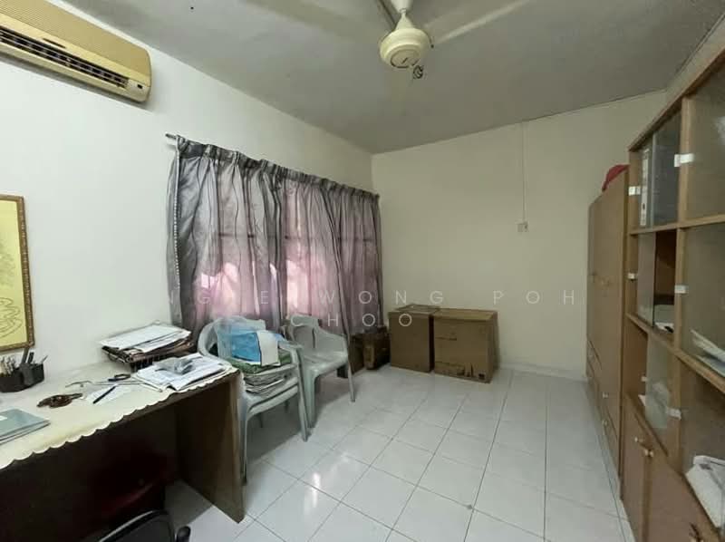 3-storey Terraced House for Sale in Taman Muda (Ampang) - Angie Wong Poh Choo - Study - PropertyGuru.com.my