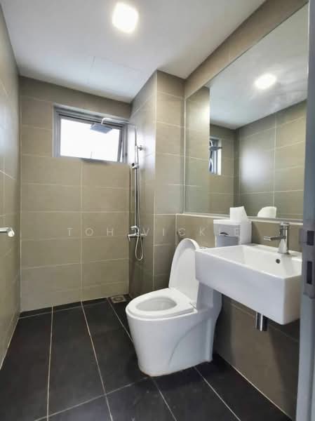 Kondominium untuk Disewa di Lakefront Residence - TOH VICKIE - Bathroom - PropertyGuru.com.my