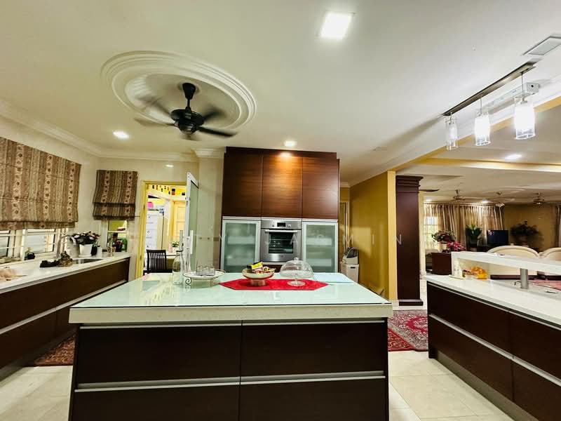 Bungalow for Sale in Ampang Jaya (Ampang) - Zaty Jasmin - Kitchen - PropertyGuru.com.my