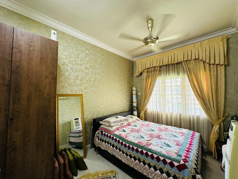 Bungalow for Sale in Ampang Jaya (Ampang) - Zaty Jasmin - Bedroom - PropertyGuru.com.my