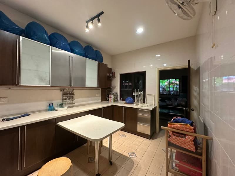 Taman Bukit Segar untuk Untuk Dijual - RM 2,900,000, Apr 2026 - Taman Bukit Segar, Cheras Kitchen - PropertyGuru.com.my