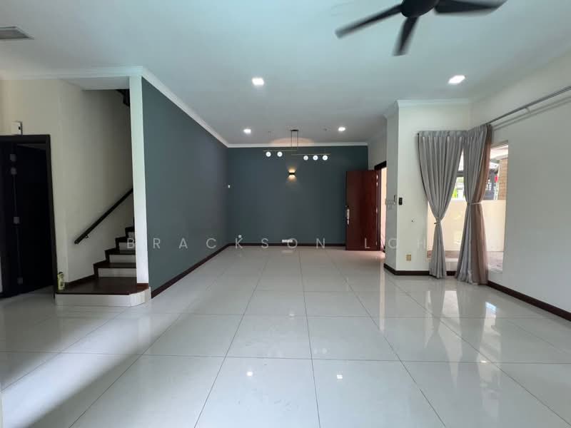 Rumah Berkembar untuk Dijual di Beverly Heights (Ampang) - Brackson Loh - Living Room - PropertyGuru.com.my