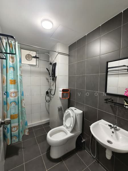 Fairview Residence untuk Untuk Dijual - RM 490,000, Apr 2026 - Bathroom - PropertyGuru.com.my