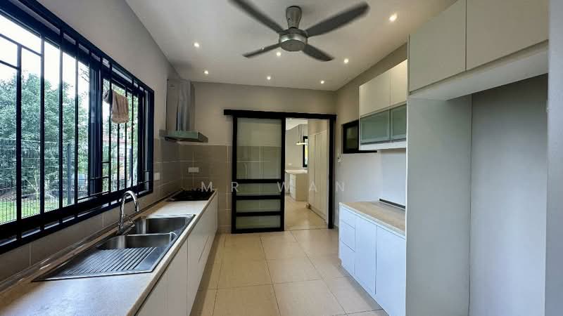 Bungalow for Rent in Bangsar (Kuala Lumpur) - Mr Wan - Kitchen - PropertyGuru.com.my