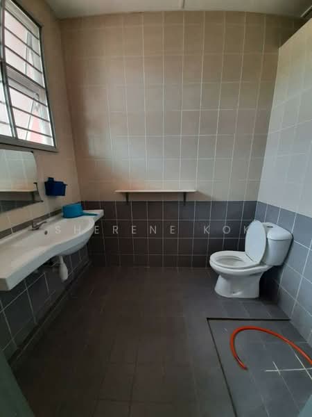 RLH0082 Double Storey Terrace Intermediate @ Merdang Gayam Samarahan untuk Untuk Dijual - RM 588,000, Apr 2026 - Bathroom - PropertyGuru.com.my