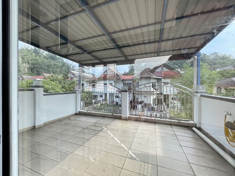 Renovated 20x90 Bandar Baru Selayang untuk Untuk Dijual - RM 890,000, Apr 2026 - Balcony - PropertyGuru.com.my