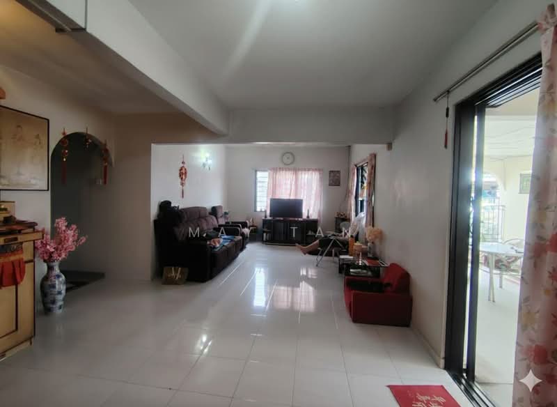 2-storey Terraced House for Sale in Kluang (Johor) - May Tan - Living Room - PropertyGuru.com.my