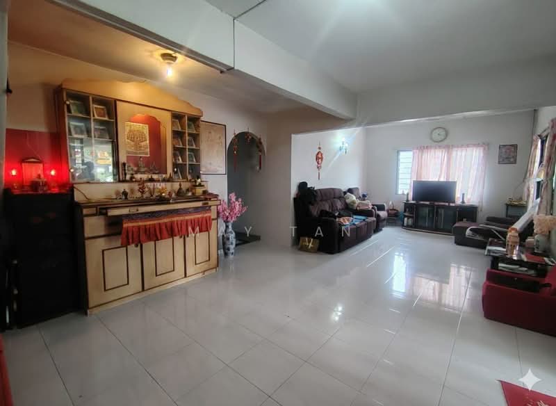 2-storey Terraced House for Sale in Kluang (Johor) - May Tan - Living Room - PropertyGuru.com.my