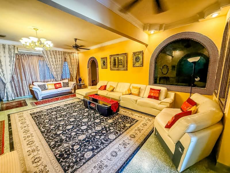 Bungalow for Sale in SS1 (Petaling Jaya) - Zaty Jasmin - Living Room - PropertyGuru.com.my