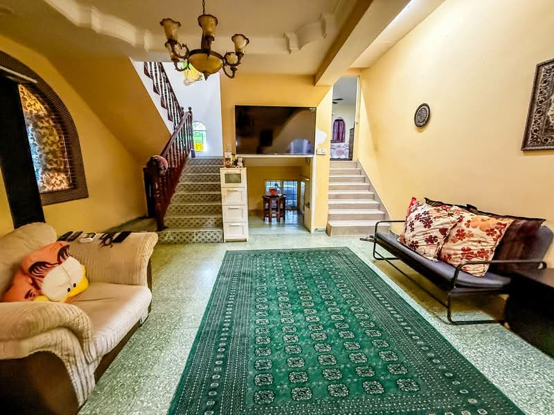 Bungalow for Sale in SS1 (Petaling Jaya) - Zaty Jasmin - Living Room - PropertyGuru.com.my