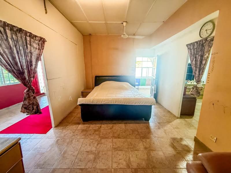 Bungalow for Sale in SS1 (Petaling Jaya) - Zaty Jasmin - Bedroom - PropertyGuru.com.my