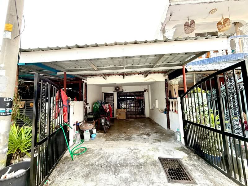 Rumah Teres 2 Tingkat untuk Dijual di Kampung Tasik Tambahan (Ampang) - Ridhwan Razak - Exterior - PropertyGuru.com.my