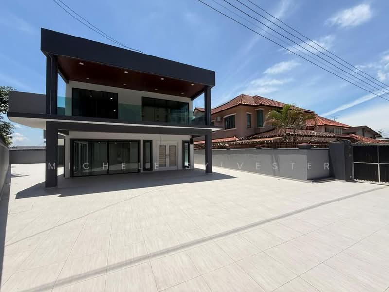 Rumah Banglo untuk Dijual di Taman Kebun Teh (Johor Bahru) - Michele Sylvester - Exterior - PropertyGuru.com.my