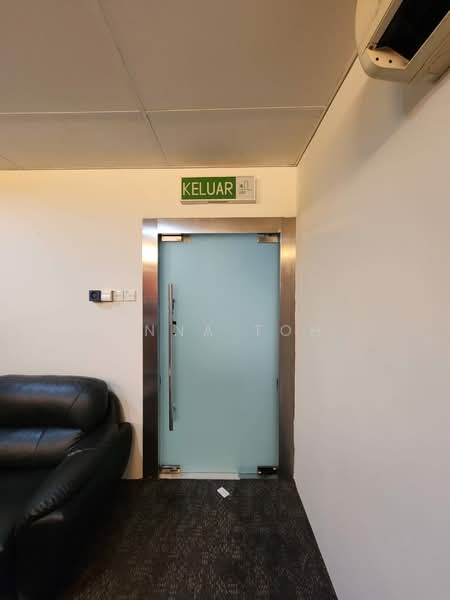 Office for Rent in KLCC (KL City Centre) - Anna Toh - Entrance - PropertyGuru.com.my
