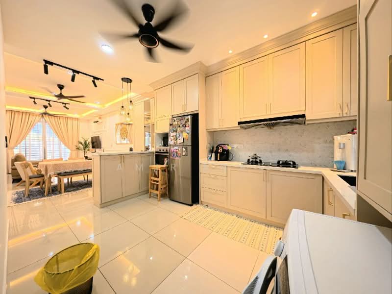 Semi-Detached House for Sale in Semenyih (Selangor) - Amir Abas - Kitchen - PropertyGuru.com.my