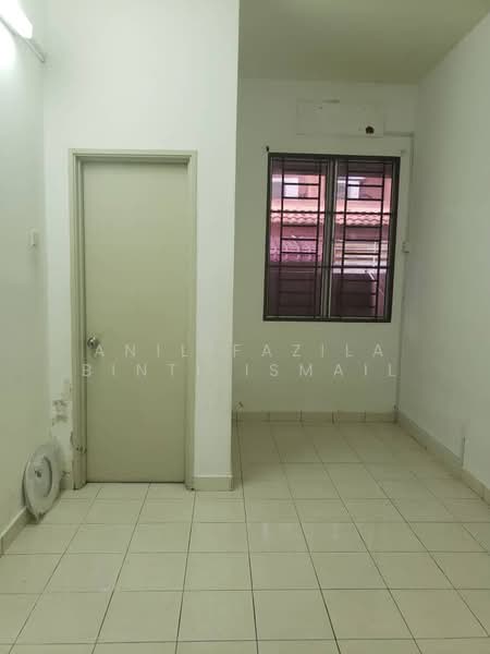 2-storey Terraced House for Sale in Alam Budiman (Shah Alam) - Anil Fazila Binti Ismail - Interior - PropertyGuru.com.my