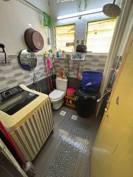 Sri Indah untuk Untuk Dijual - RM 170,000, Apr 2026 - Bathroom - PropertyGuru.com.my