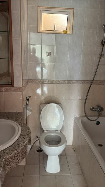 Condominium for Rent at Gold Coast Resort Condominium - Jessilynne . - Bathroom - PropertyGuru.com.my