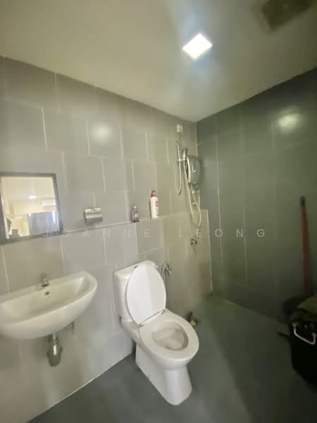 Service Residence for Rent at Flexis @ One South - Joanne Leong - Bathroom - PropertyGuru.com.my