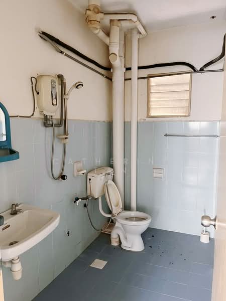 Apartment for Sale at Vista Lavender - Catherine Tan - Bathroom - PropertyGuru.com.my