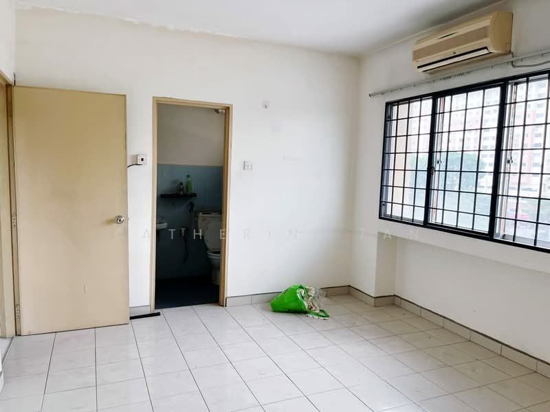 Apartment for Sale at Vista Lavender - Catherine Tan - Bathroom - PropertyGuru.com.my