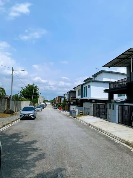 Cluster House for Sale in Taman Tropika (Kulai) - Ben Foo - Exterior - PropertyGuru.com.my