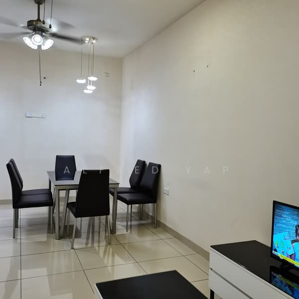 M Condominium @ Larkin - 3