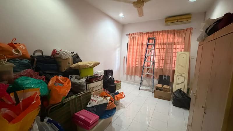 2-storey Terraced House for Rent in Taman Bukit Kempas (Tampoi) - Ee Fong Toh - Interior - PropertyGuru.com.my