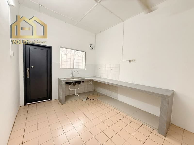 1-storey Terraced House for Sale in Taman Mesra (Klang) - James Teoh - Kitchen - PropertyGuru.com.my