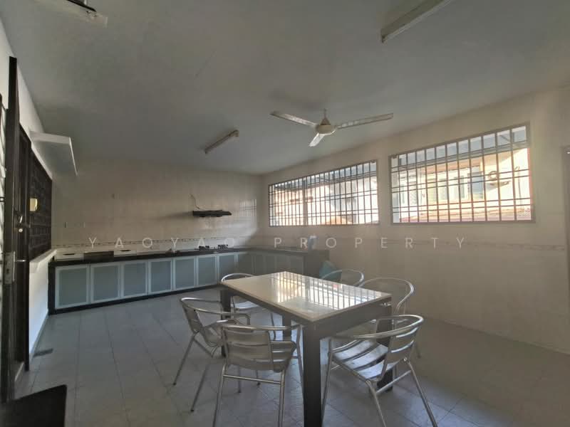 Rumah Teres 2 Tingkat untuk Disewa di Taman Pelangi (Johor Bahru) - Yaoyao Property - Kitchen - PropertyGuru.com.my