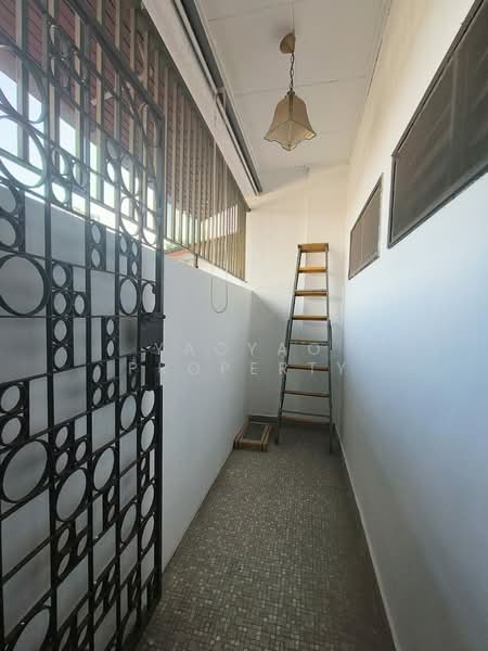 Rumah Teres 2 Tingkat untuk Disewa di Taman Pelangi (Johor Bahru) - Yaoyao Property - Corridor - PropertyGuru.com.my